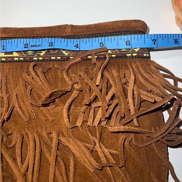 New Minnetonka Suede 2 Layer Fringe Zip Boots w/ Aztec Trim - Picture 9 of 9